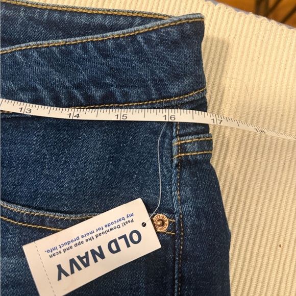 Old Navy Women's Blue Jean Shorts 12 - Picture 6 of 9